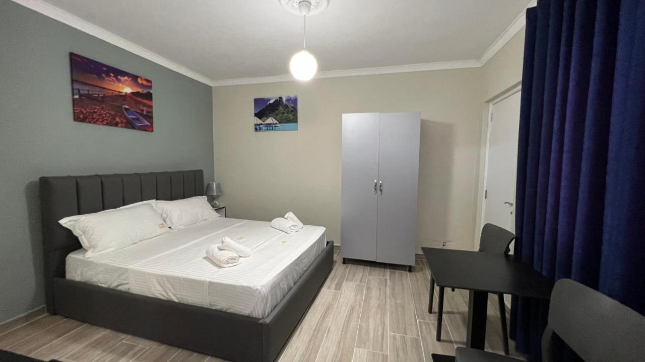 Vila Aaron Durres Exterior photo