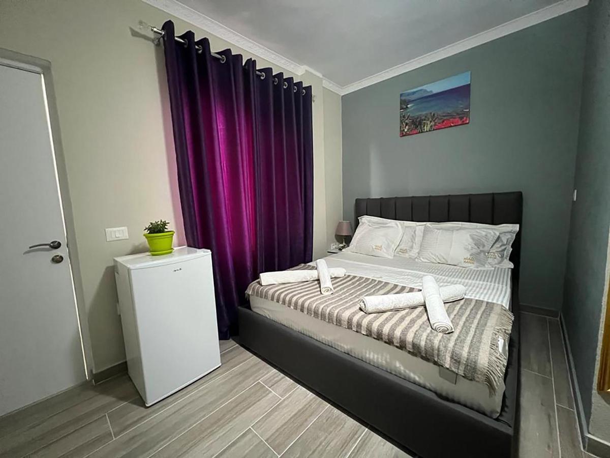 Vila Aaron Durres Exterior photo