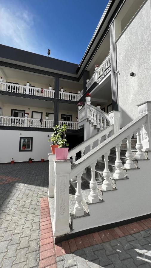 Vila Aaron Durres Exterior photo
