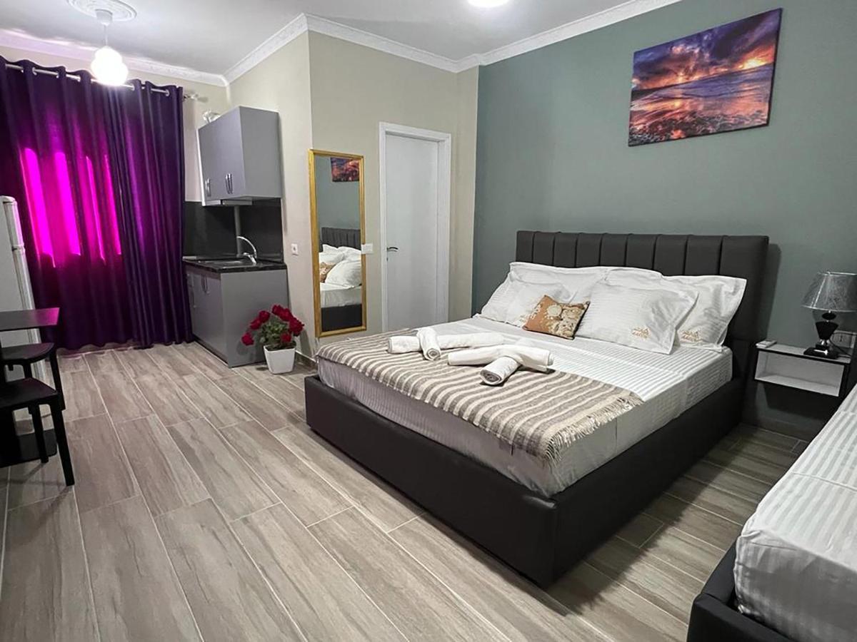 Vila Aaron Durres Exterior photo