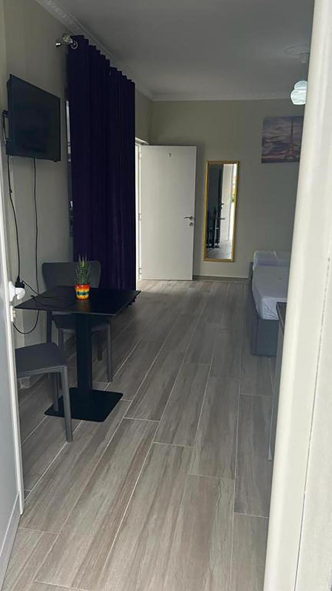 Vila Aaron Durres Exterior photo