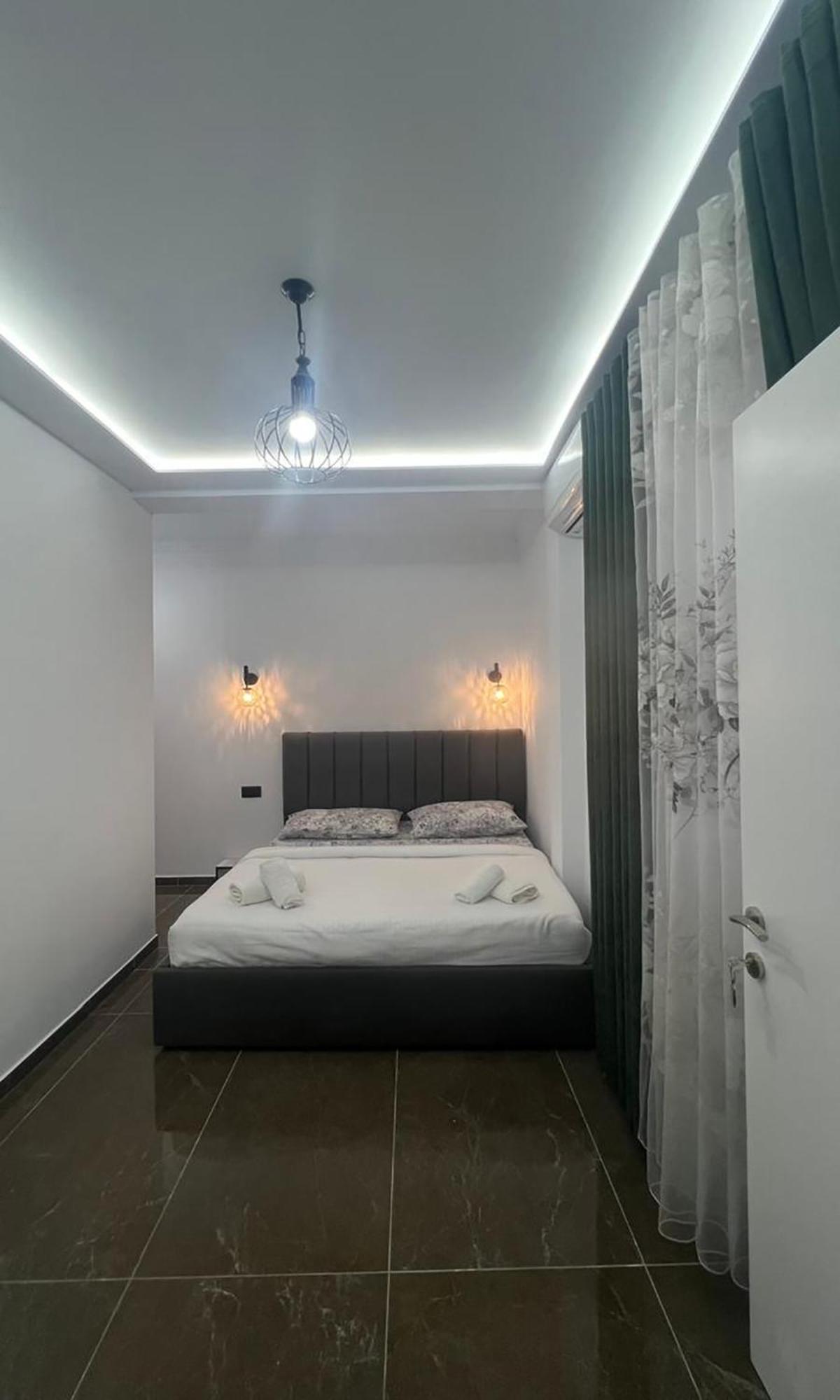Vila Aaron Durres Exterior photo