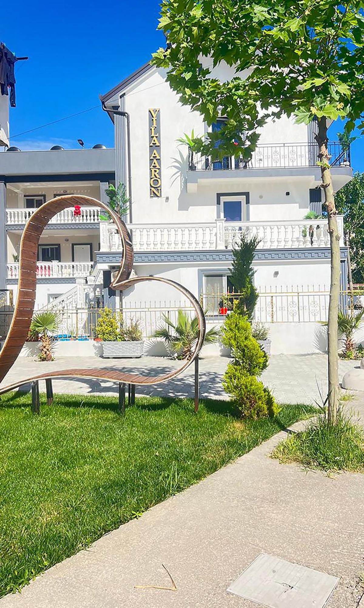 Vila Aaron Durres Exterior photo