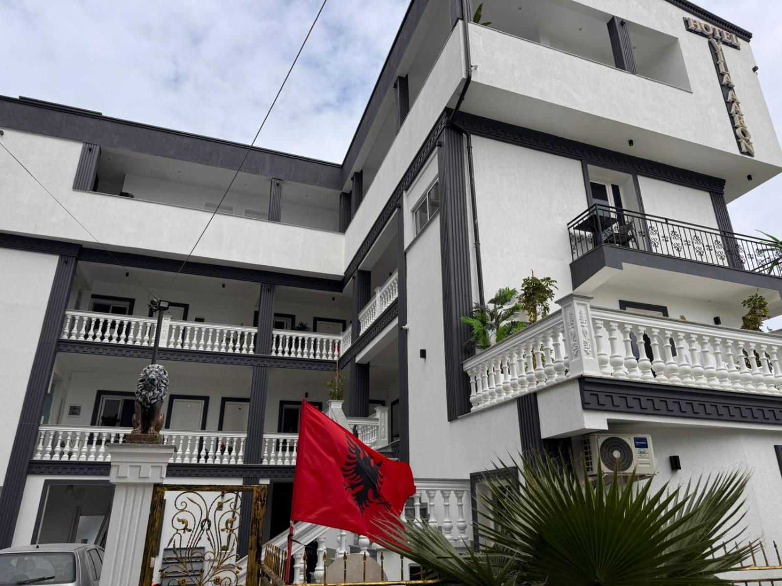 Vila Aaron Durres Exterior photo